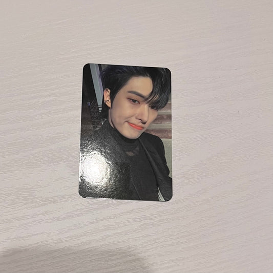 ATEEZ - MINGI THE WORLD : MOVEMENT HELLO82 U.S EXCLUSIVE PHOTOCARD